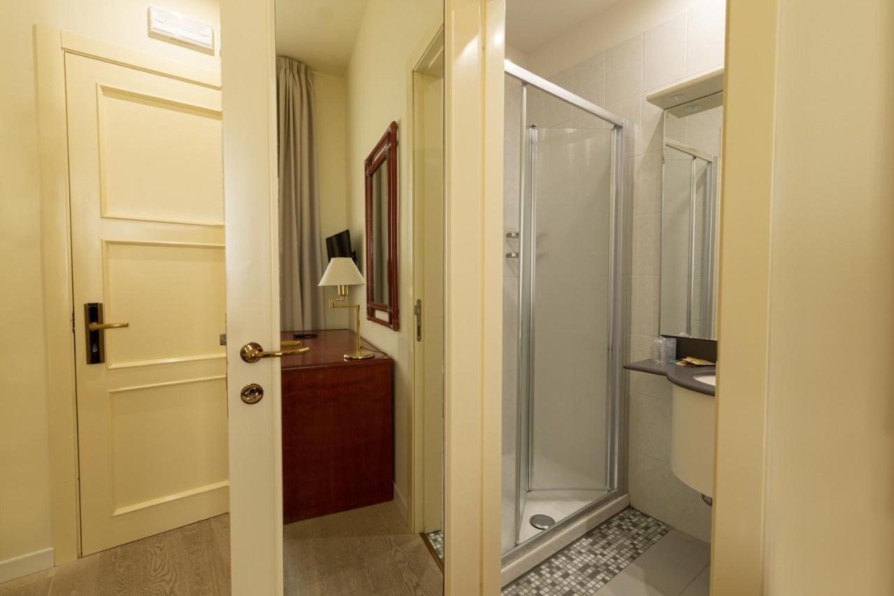Enzo 4* Porto Recanati