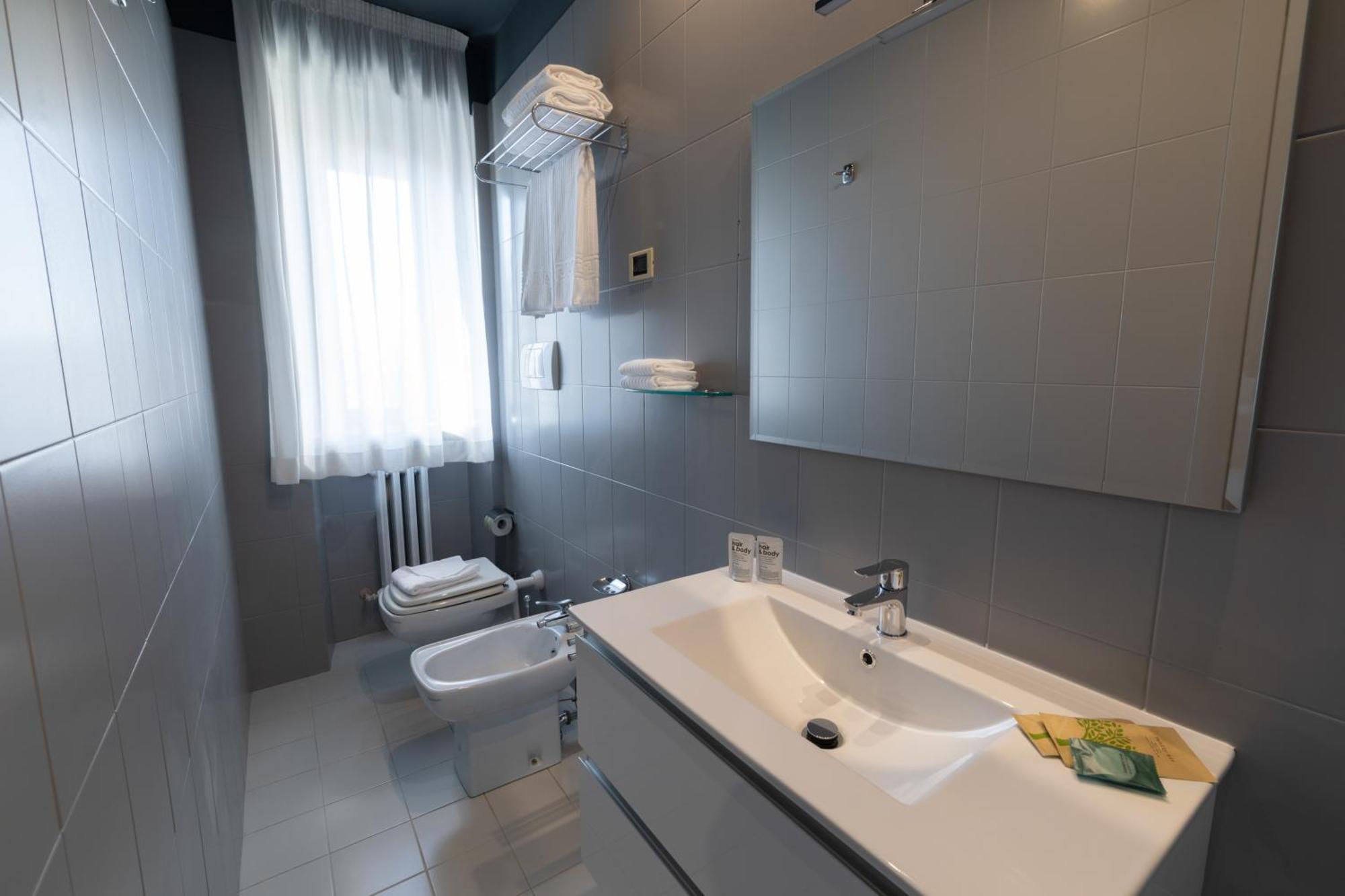 Enzo Hotel